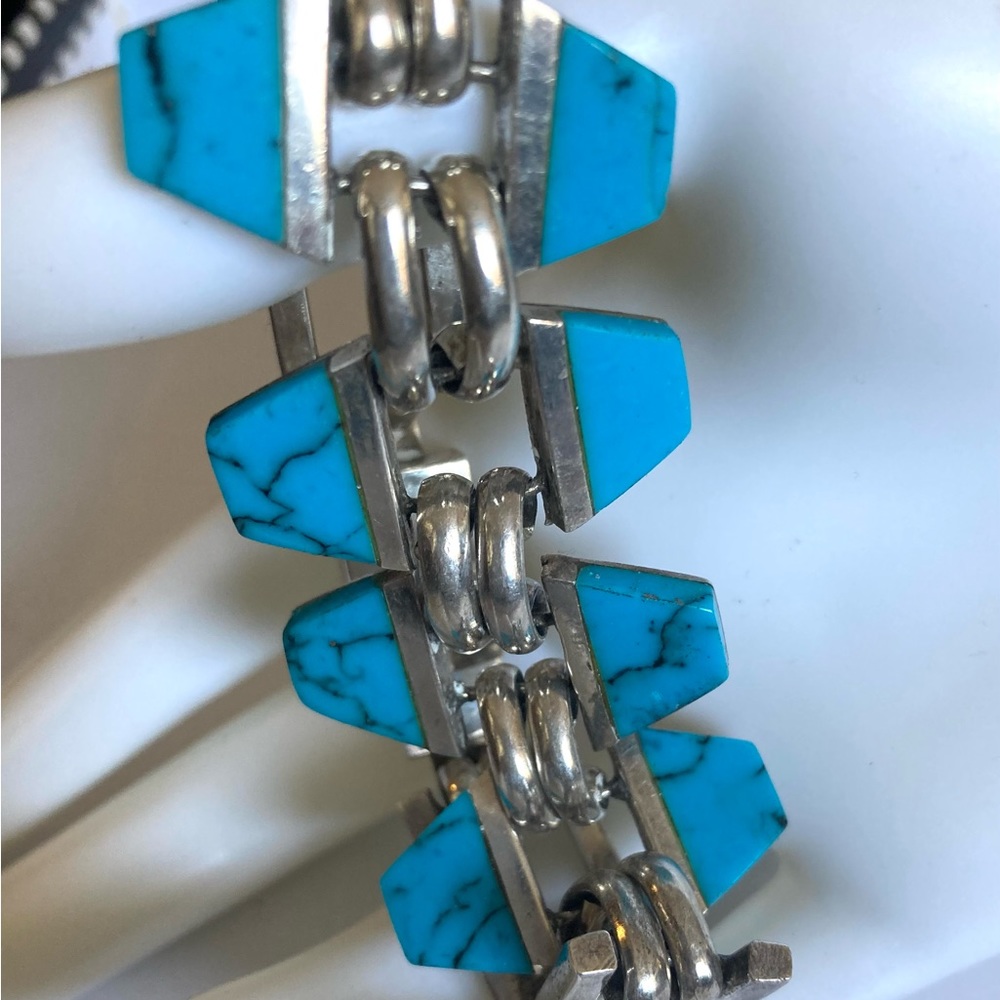 Unique Heavy Sterling & Turquise Bracelet - Picture 2 of 10